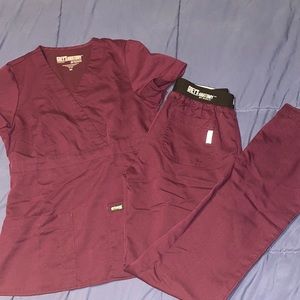 Greys Anatomy Scrub Set in the color Wine